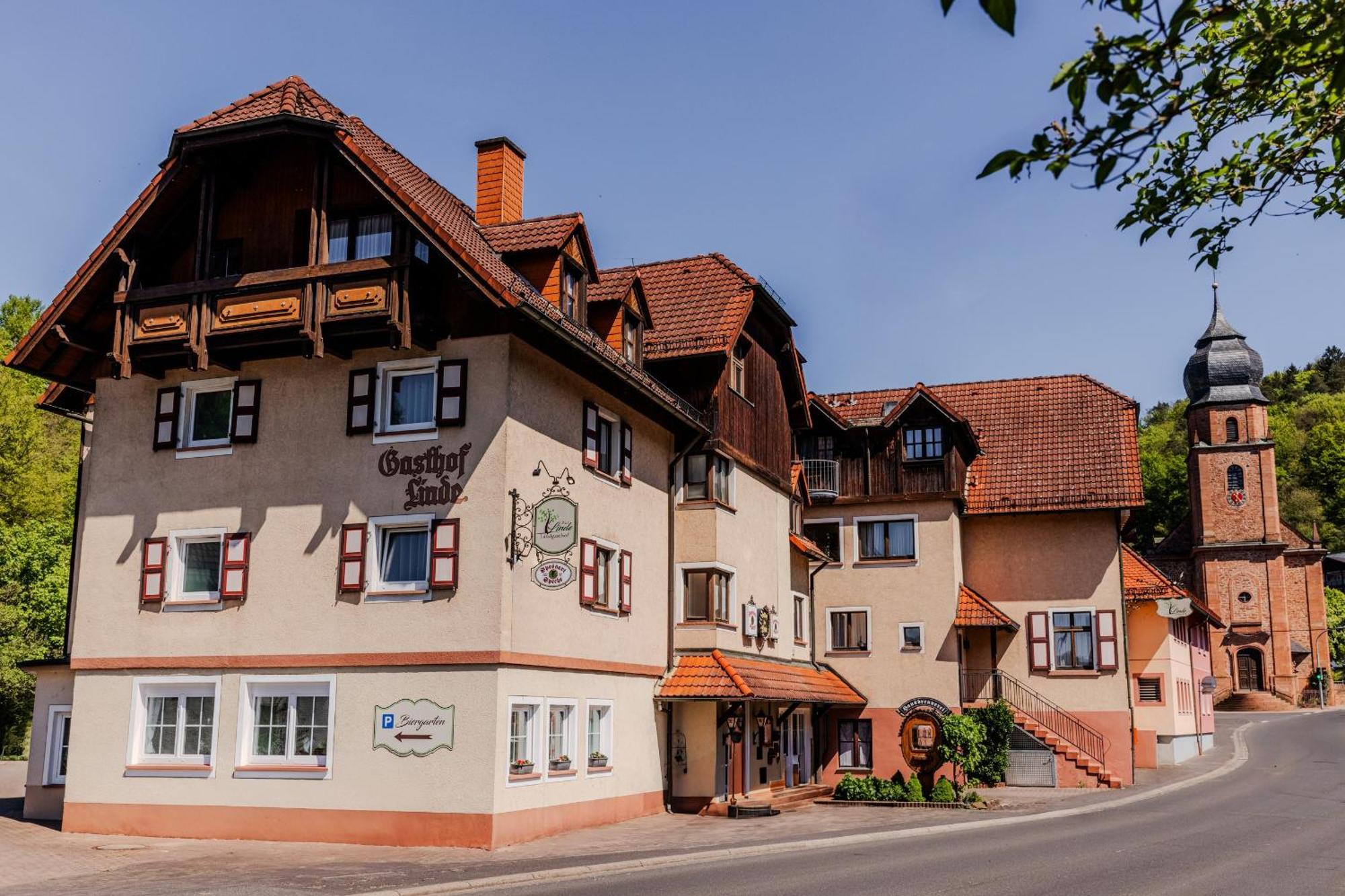 Landgasthof Zur Linde Heimbuchenthal Exteriér fotografie