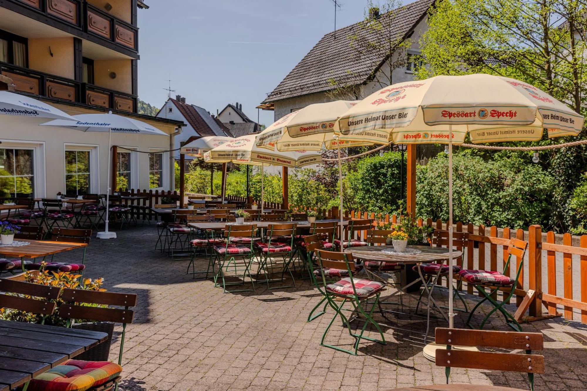 Landgasthof Zur Linde Heimbuchenthal Exteriér fotografie