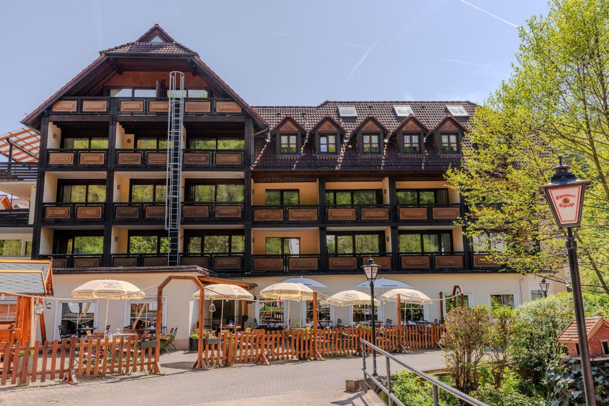 Landgasthof Zur Linde Heimbuchenthal Exteriér fotografie