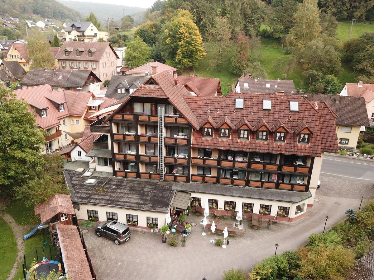 Landgasthof Zur Linde Heimbuchenthal Exteriér fotografie